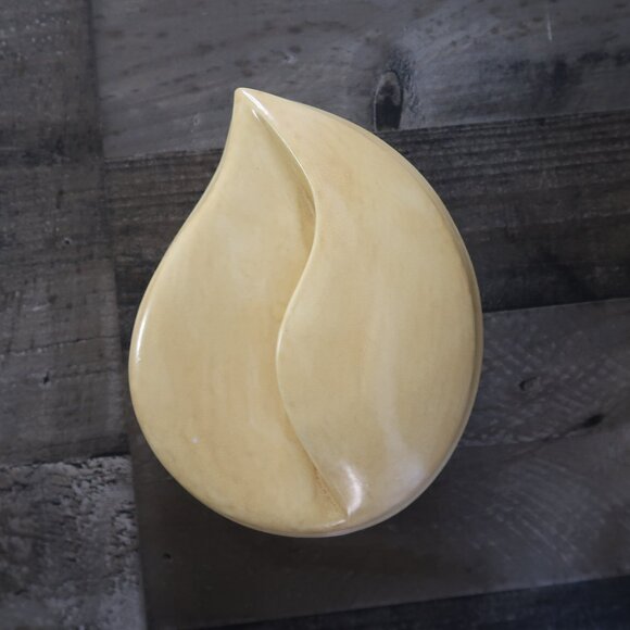 Vintage Ceramic Tear Drop Box with Lid Trinket Box Urn Jewelry Beige - Picture 1 of 10